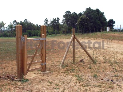 Puerta de campo para hípicas y fincas